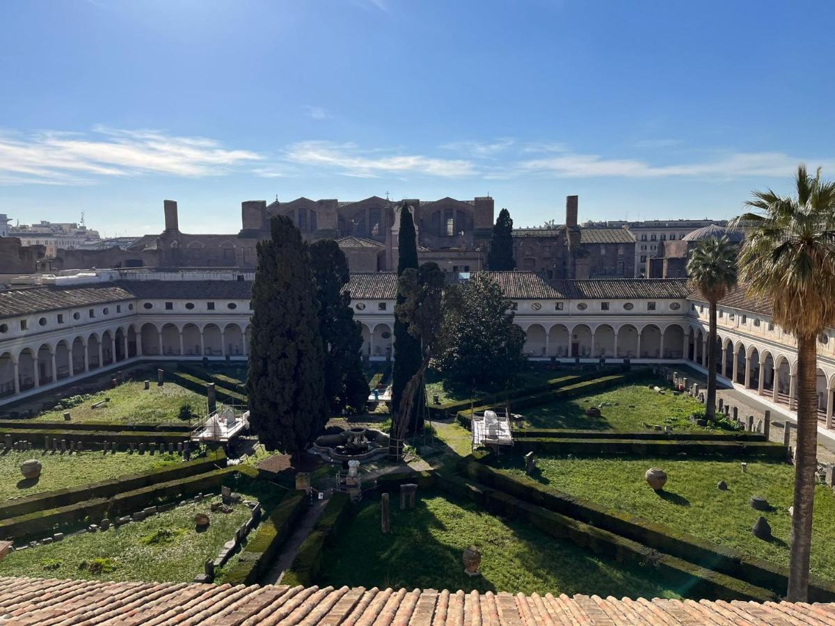 Camera X2 Con Splendida Vista Sulle Terme Di Diocleziano E Sul Chiostro Di Michelangelo Rome Exterior photo